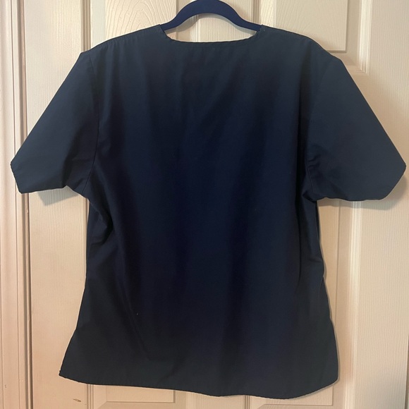 Wonder Wink scrub top. - Picture 6 of 6